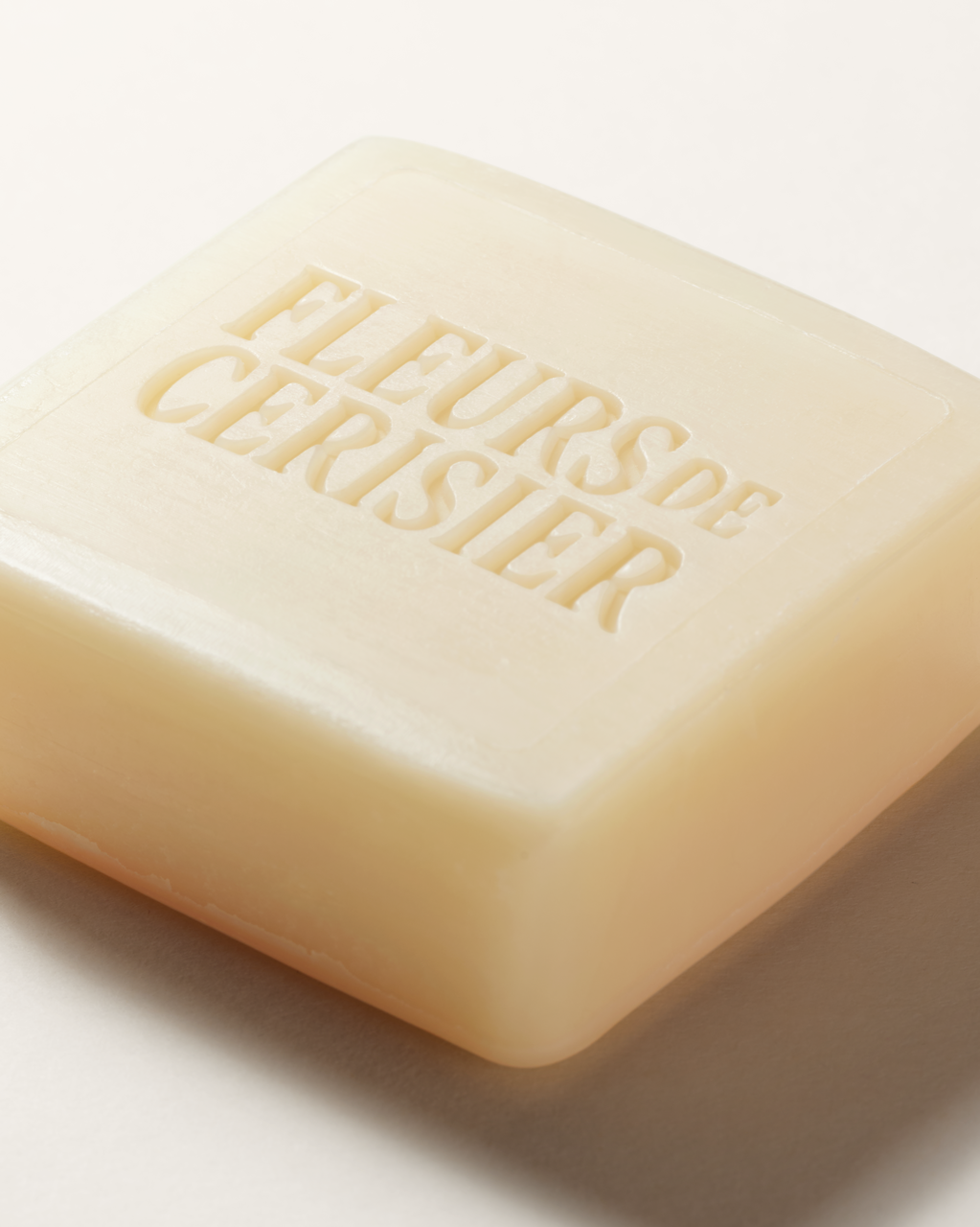 Fleurs de Cerisier Perfumed Hand Soap - Illustration 3