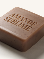 Almond (Amande) Scrubing Soap - Illustration 2
